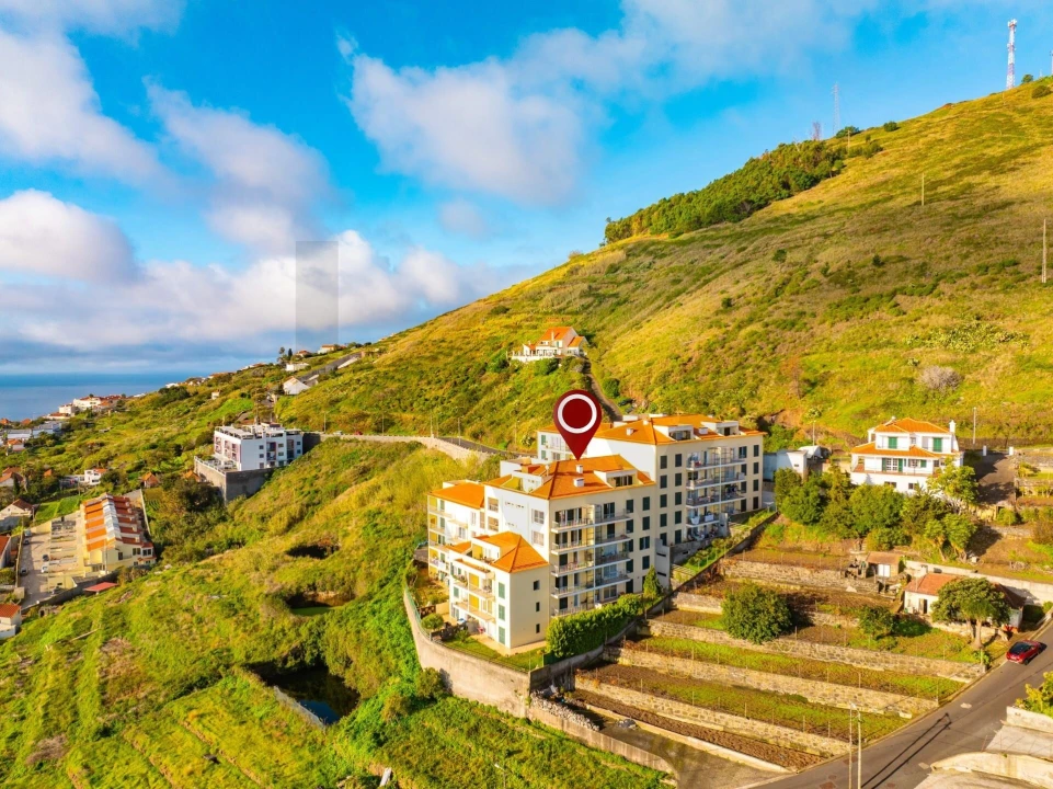 Apartamento T2 para Venda em Caniço Foto 11