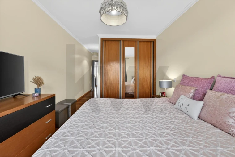 Apartamento T2 para Venda em Caniço Foto 19
