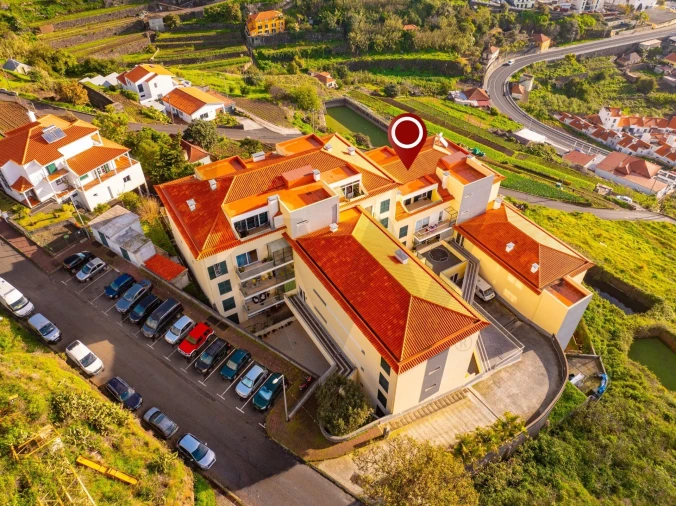 Apartamento T2 para Venda em Caniço Foto 13