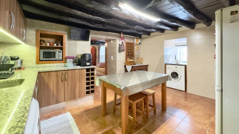 Moradia T4 para Venda em Arranho
