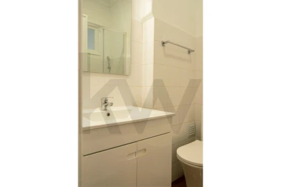 Apartamento T1 para Arrendamento em Santa Clara