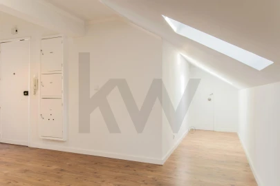 Apartamento T1 para Arrendamento em Santa Clara
