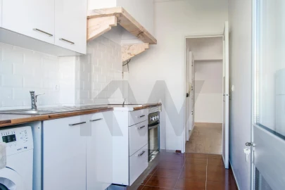 Apartamento T1 para Arrendamento em Santa Clara