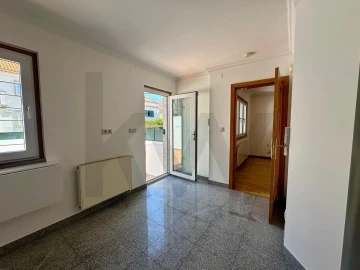 Moradia T5 para Arrendamento em Belém