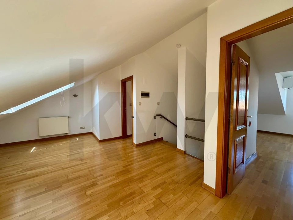 Moradia T5 para Arrendamento em Belém Foto 31