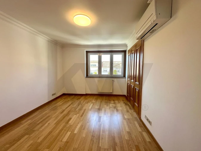 Moradia T5 para Arrendamento em Belém Foto 21
