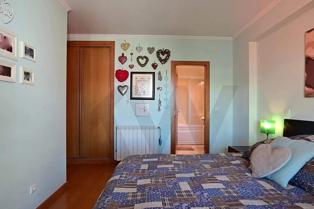 Apartamento T3 para Arrendamento em São Domingos de Rana Foto 10