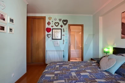 Apartamento T3 para Arrendamento em São Domingos de Rana
