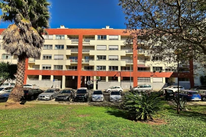 Apartamento T3 para Arrendamento em São Domingos de Rana