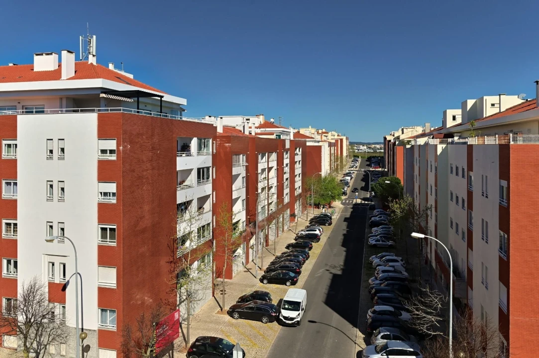 Apartamento T3 para Arrendamento em São Domingos de Rana Foto 20