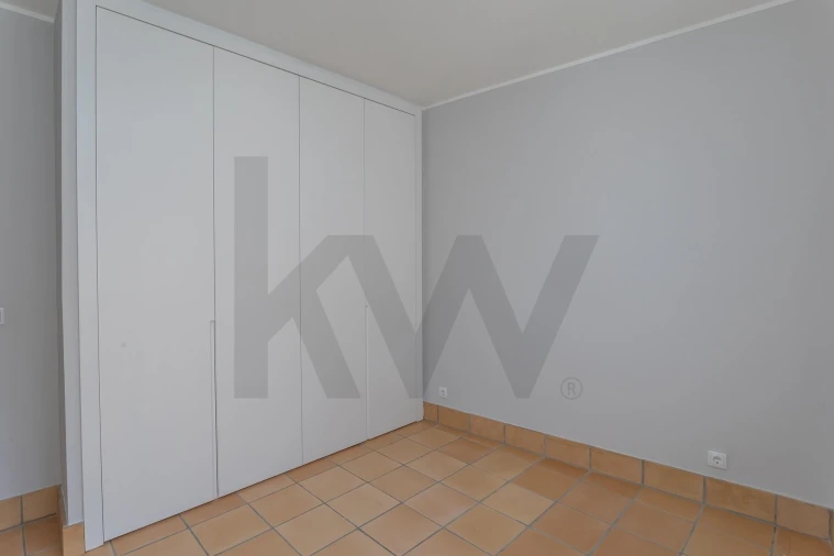 Apartamento T3 para Venda em Almada, Cova da Piedade, Pragal e Cacilhas Foto 20
