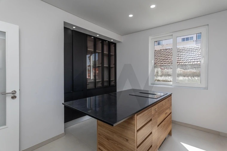 Apartamento T3 para Venda em Almada, Cova da Piedade, Pragal e Cacilhas Foto 6