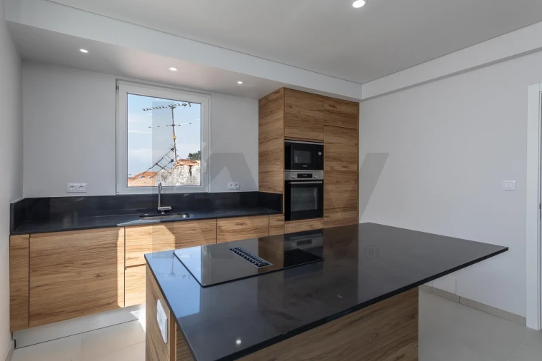 Apartamento T3 para Venda em Almada, Cova da Piedade, Pragal e Cacilhas Foto 7