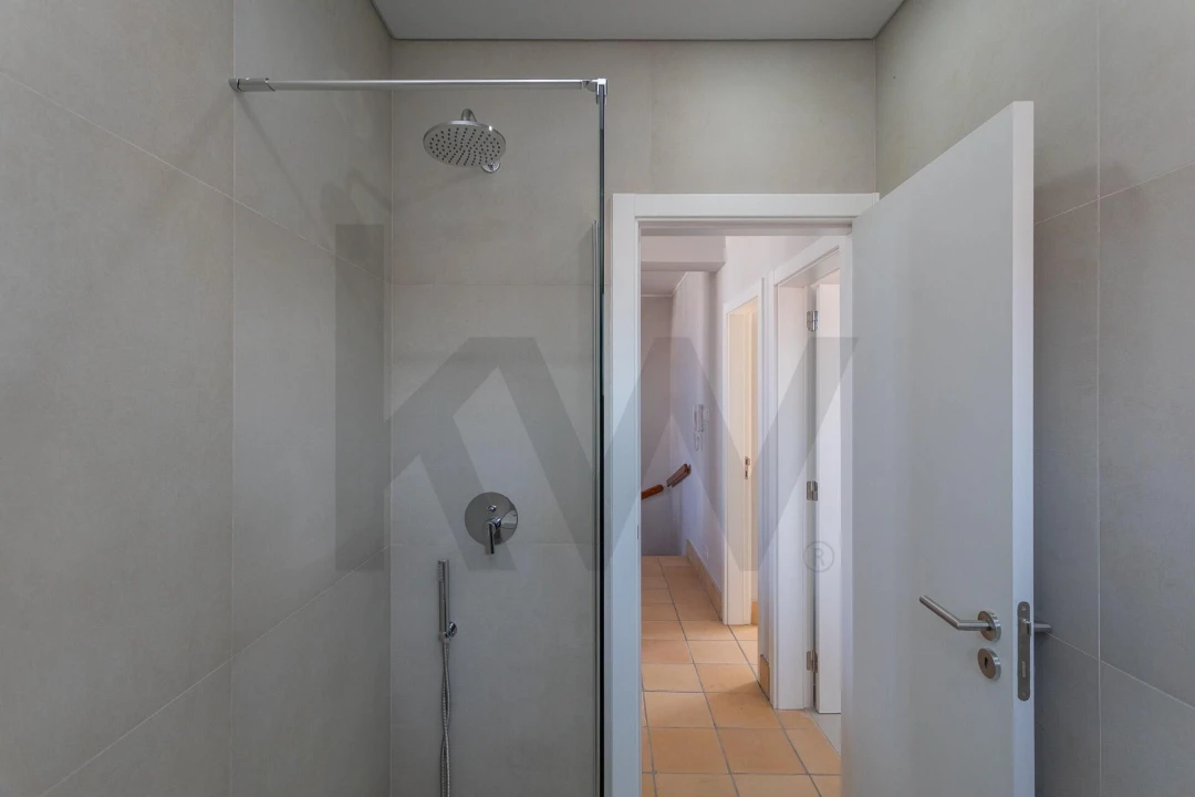 Apartamento T3 para Venda em Almada, Cova da Piedade, Pragal e Cacilhas Foto 23