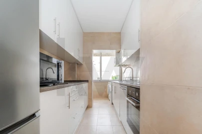 Apartamento T2 para Venda em Santo Antonio dos Olivais