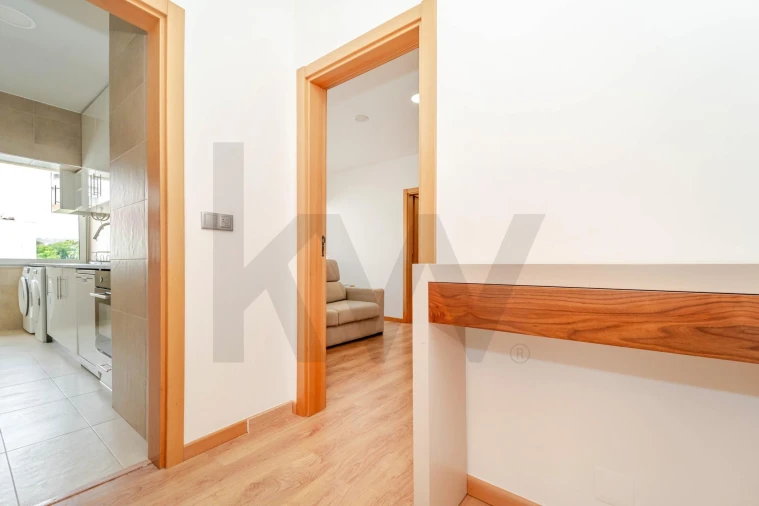 Apartamento T2 para Venda em Santo Antonio dos Olivais Foto 2