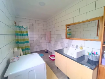 Moradia T6 para Venda em Almagreira