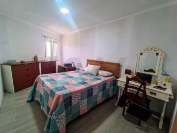 Moradia T6 para Venda em Almagreira