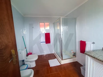 Moradia T6 para Venda em Almagreira