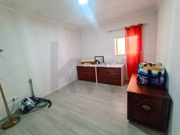 Moradia T6 para Venda em Almagreira