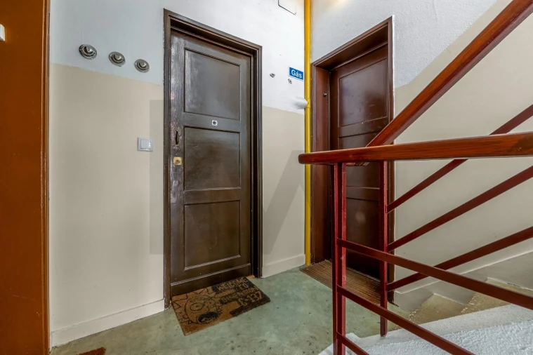 Apartamento T2 para Venda em Alcantara Foto 16