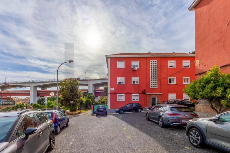 Apartamento T2 para Venda em Alcantara Foto 15