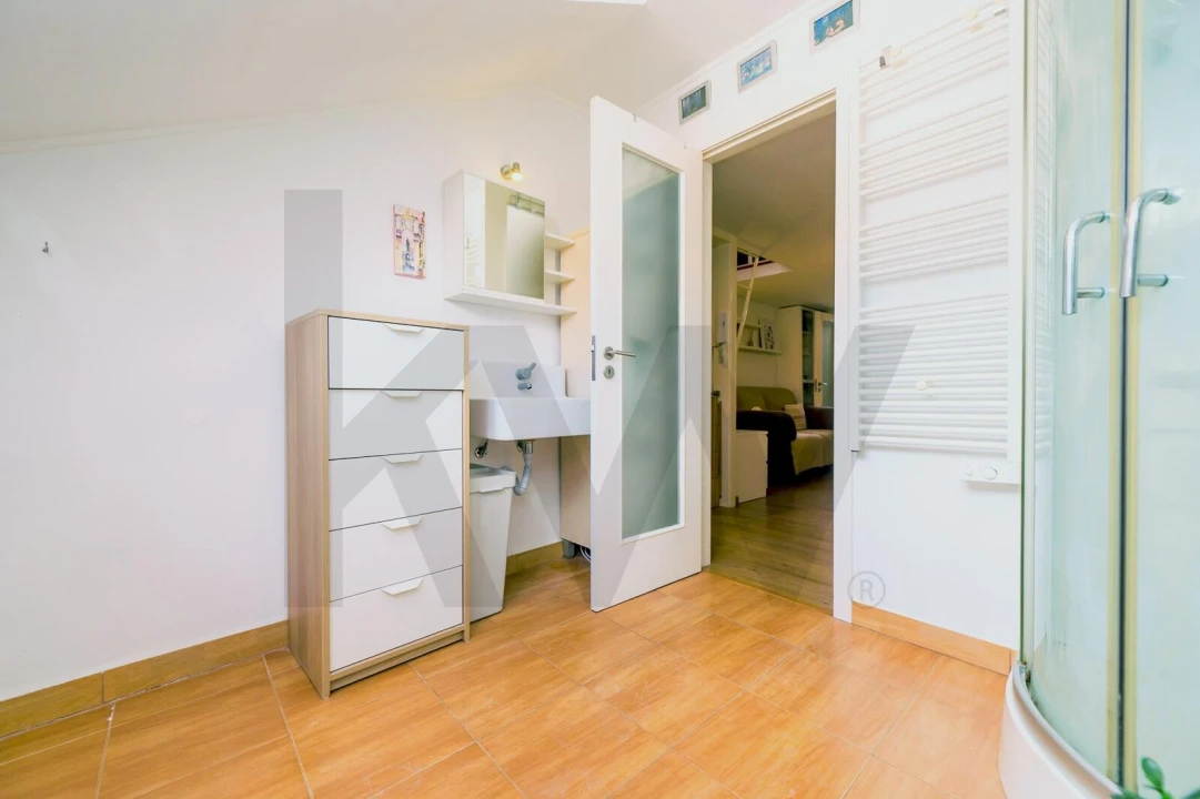 Apartamento T1 para Venda em Santa Maria Maior Foto 21