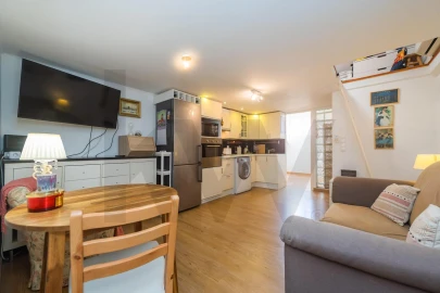 Apartamento T1 para Venda em Santa Maria Maior