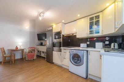 Apartamento T1 para Venda em Santa Maria Maior