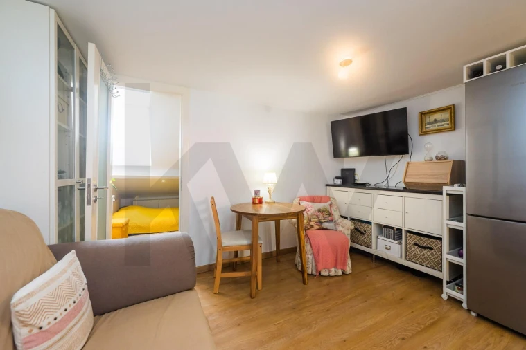 Apartamento T1 para Venda em Santa Maria Maior Foto 8