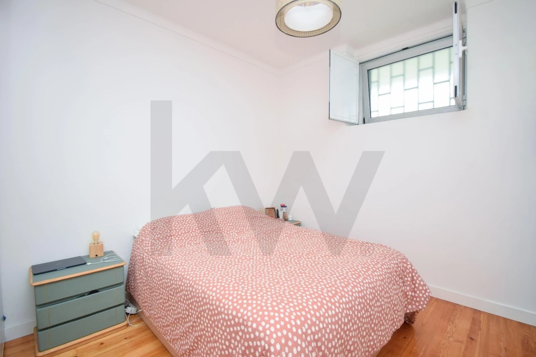 Apartamento T2 para Arrendamento em Lumiar Foto 4
