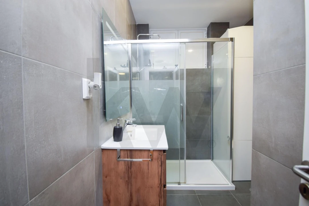 Apartamento T2 para Arrendamento em Lumiar Foto 6