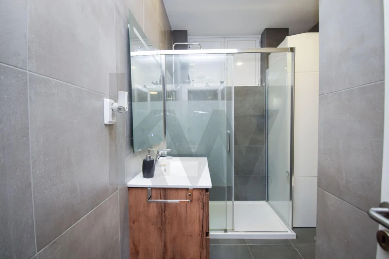 Apartamento T2 para Arrendamento em Lumiar Foto 6
