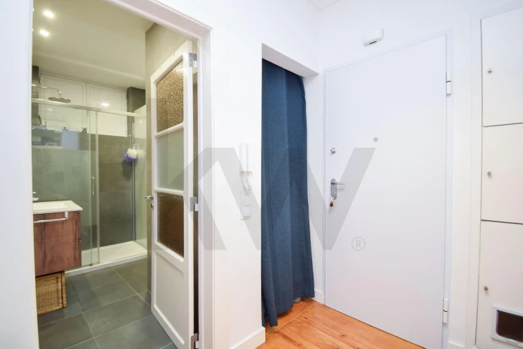 Apartamento T2 para Arrendamento em Lumiar Foto 3