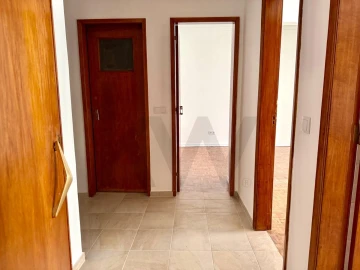 Apartamento T2 para Arrendamento em Romeira e Várzea