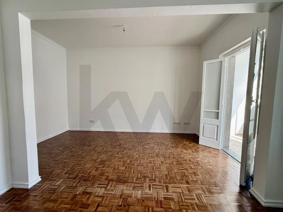 Apartamento T2 para Arrendamento em Romeira e Várzea Foto 3