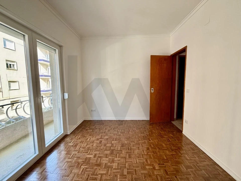 Apartamento T2 para Arrendamento em Romeira e Várzea Foto 10