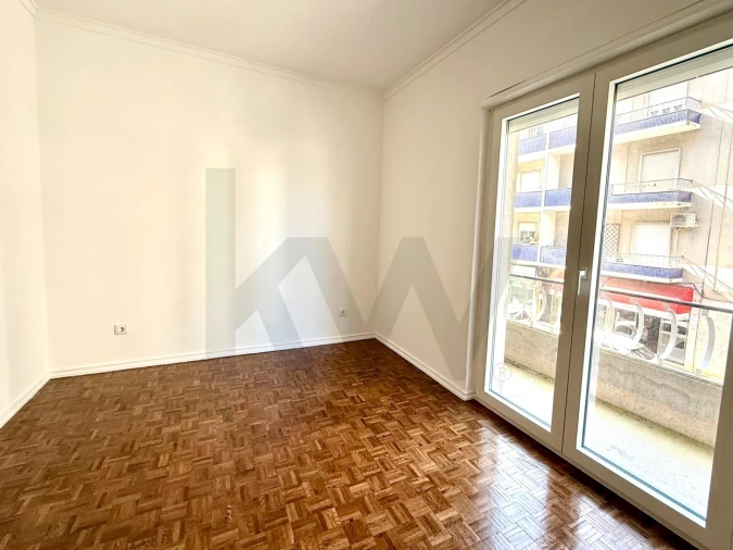 Apartamento T2 para Arrendamento em Romeira e Várzea Foto 9