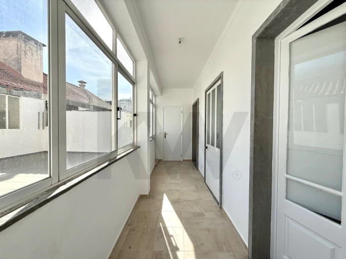 Apartamento T2 para Arrendamento em Romeira e Várzea Foto 7