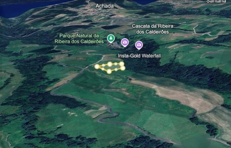 Terreno para Venda em Achada Foto 3