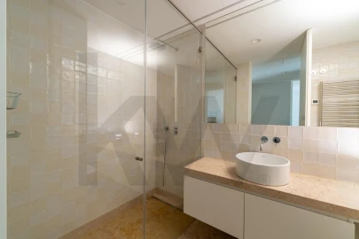 Apartamento T2 para Arrendamento em Areeiro
