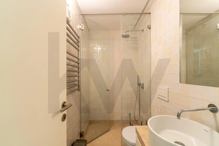 Apartamento T2 para Arrendamento em Areeiro Foto 9