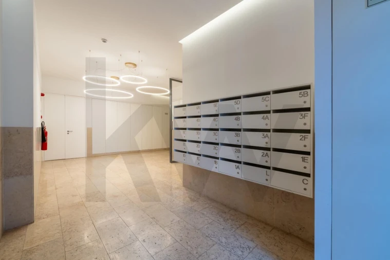 Apartamento T2 para Arrendamento em Areeiro Foto 19