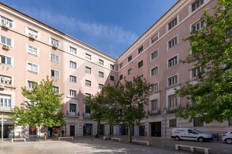 Apartamento T2 para Arrendamento em Areeiro Foto 20
