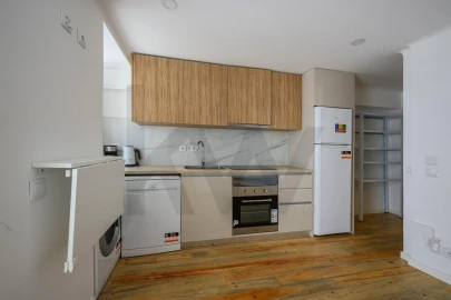 Apartamento T1 para Arrendamento em Almada, Cova da Piedade, Pragal e Cacilhas