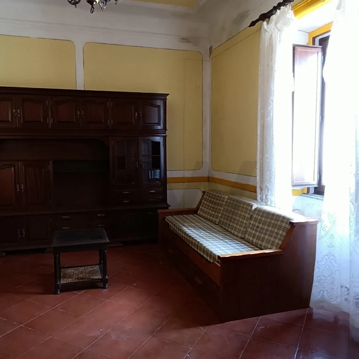 Moradia T4 para Venda em Selmes Foto 7