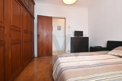 Apartamento T3 para Venda em Algés, Linda-A-Velha e Cruz Quebrada-Dafundo