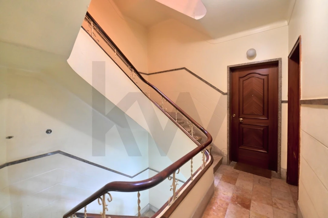 Apartamento T3 para Venda em Algés, Linda-A-Velha e Cruz Quebrada-Dafundo Foto 19