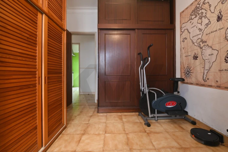 Apartamento T3 para Venda em Algés, Linda-A-Velha e Cruz Quebrada-Dafundo Foto 8