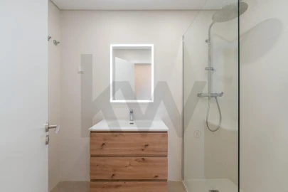 Apartamento T2 para Arrendamento em Carnide